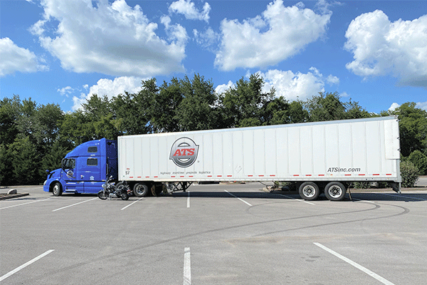 semi-truck-at-truck-stop