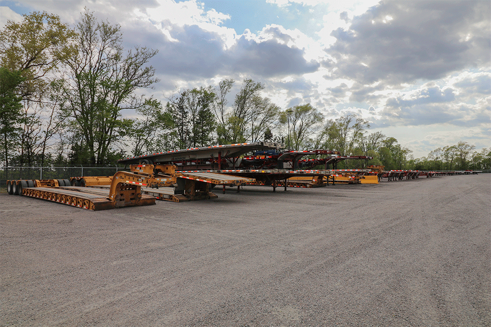 A variety of flatbed specialized trailers